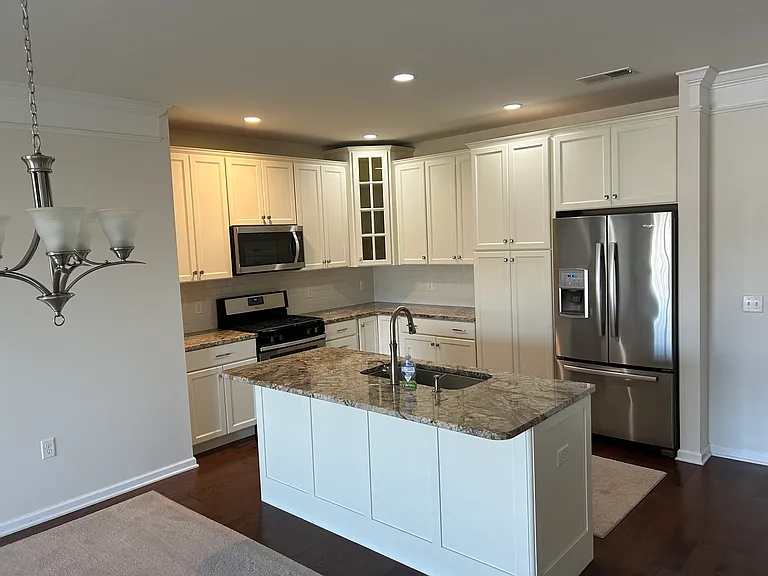 625 Center Meadow Ln #625 — Photo 5