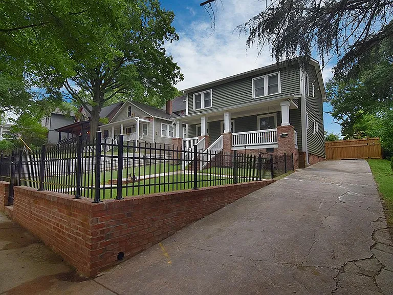 301 W Kingston Ave — Photo 33