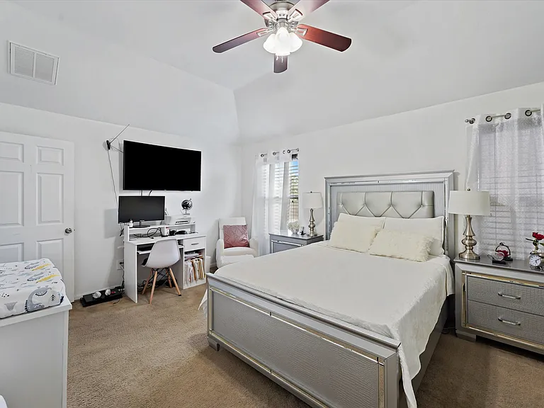 18523 Windy Stone Dr — Photo 22