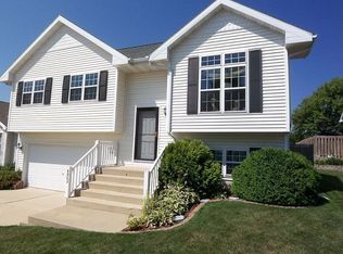 6902 Fieldwood Rd, Madison, WI 53718