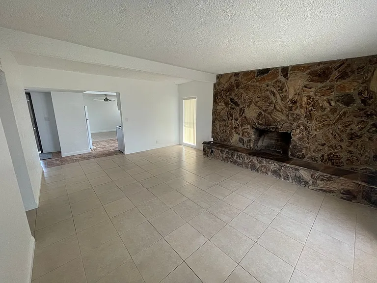 5055 Blanton Dr — Photo 12
