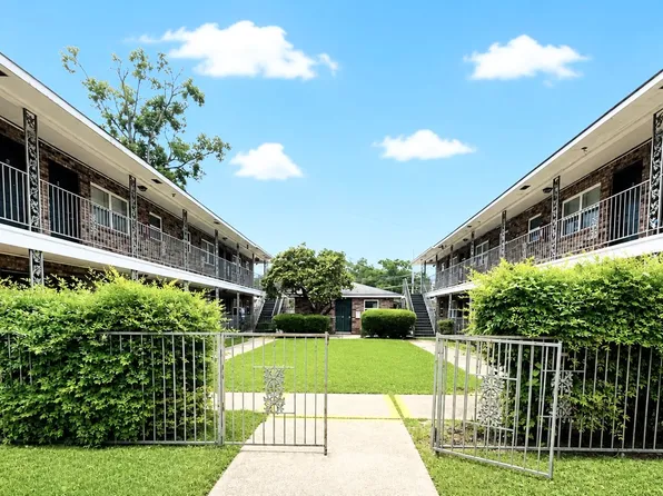 Stadiums Edge Apartments (1 Bed/1 Bath)