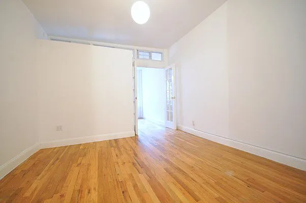 Rented by Keller Williams NYC | media 16