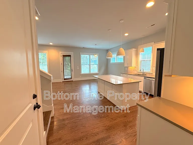 5218 Kelly St — Photo 7
