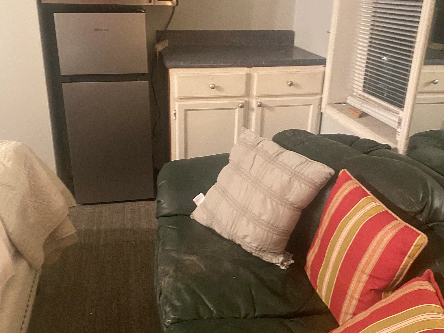 1 bed, 1858 sqft, $1,000 — Photo 1
