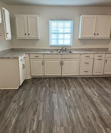 2nd image of 7 Barney Place