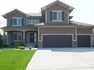 1409 SW 42nd Cir, Lees Summit, MO 64082
