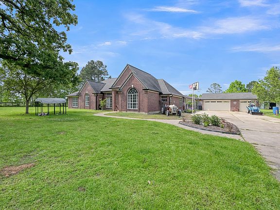 2nd image of 251 Petty Rd
