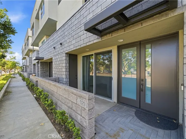 629 W 17th St, Costa Mesa, CA 92627