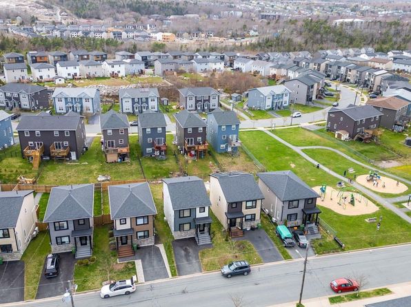 133 Titanium Cres, Halifax, NS B3P 0J3