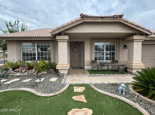 820 N Owl Dr, Gilbert, AZ 85234