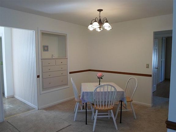4th image of 102 Junedale Dr