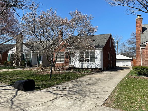 2nd image of 21183 Kenmore Ave