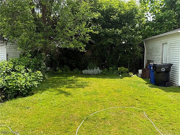 5th image of 3845 E 143rd St