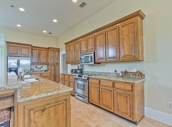 3rd image of 800 Ocean Blvd Unit 209