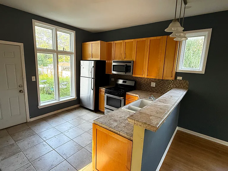 1521 Lake St #1 — Photo 2