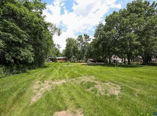 Montana Ave, Hurley, SD 57036