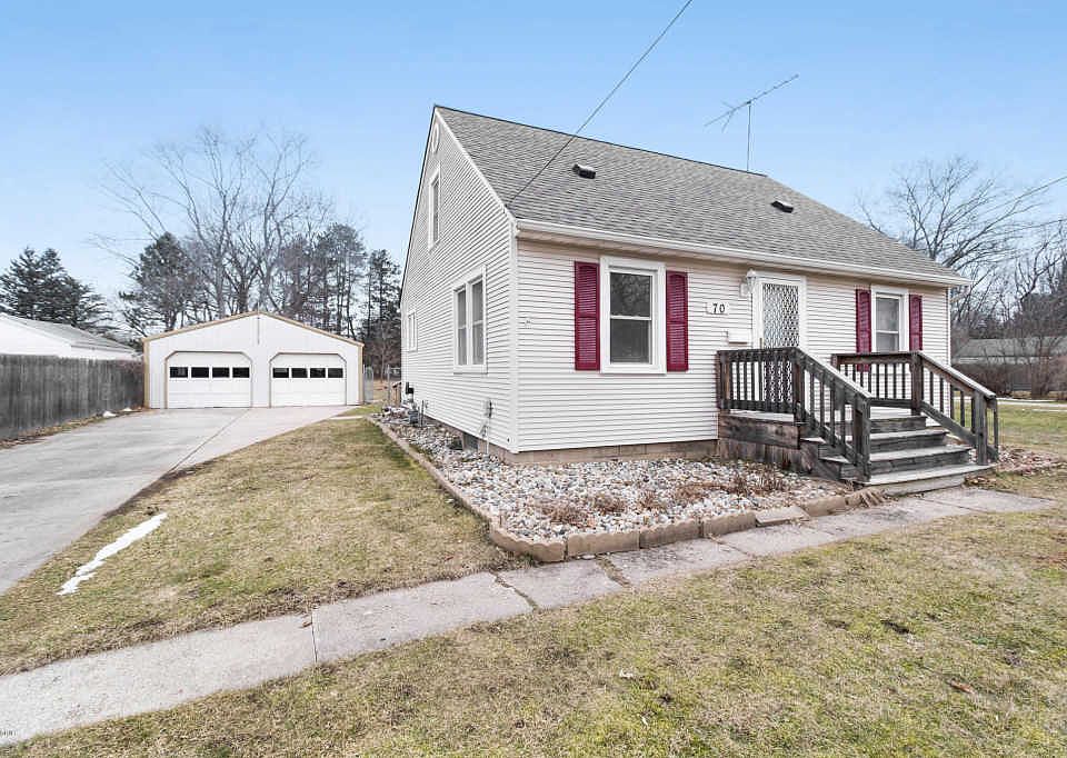 1st image of 70 Kellogg St