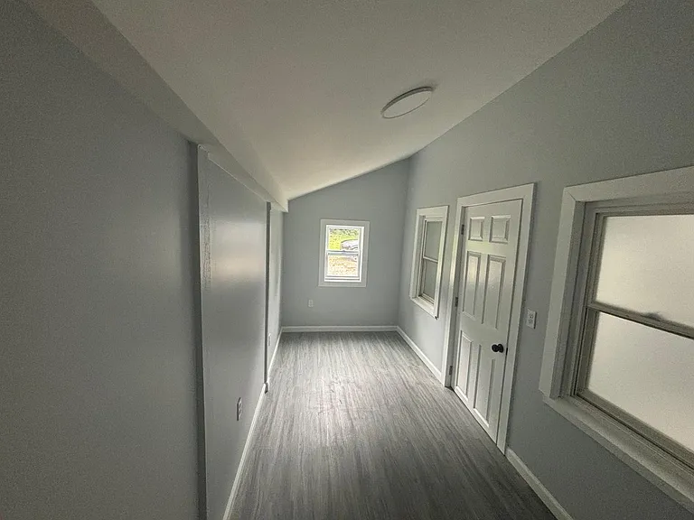 928 & 930 Main St #1 — Photo 17
