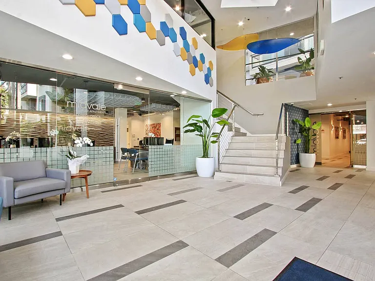 Midvale Apartments — Photo 17