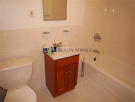 Rented by DSA Realty | media 30