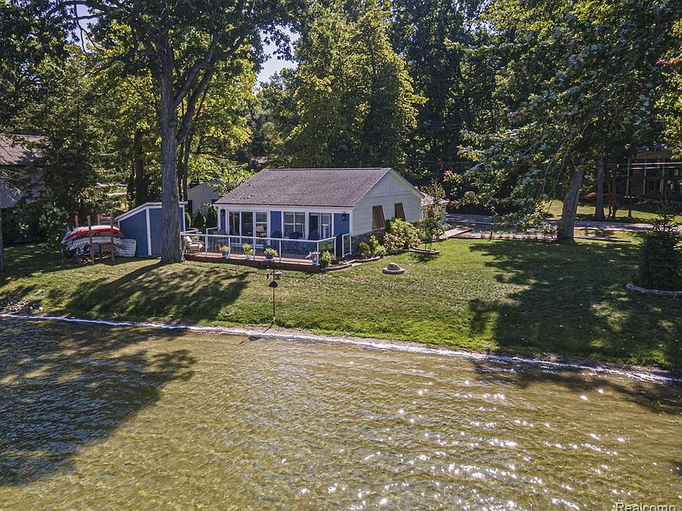 4449 Cordley Lake Rd, Pinckney, MI 48169 Zillow