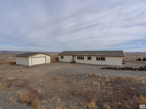 5650 Peek Ave, Silver Springs, NV 89429