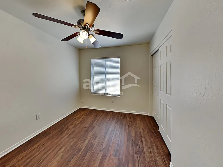 539 S Apache Dr — Photo 25