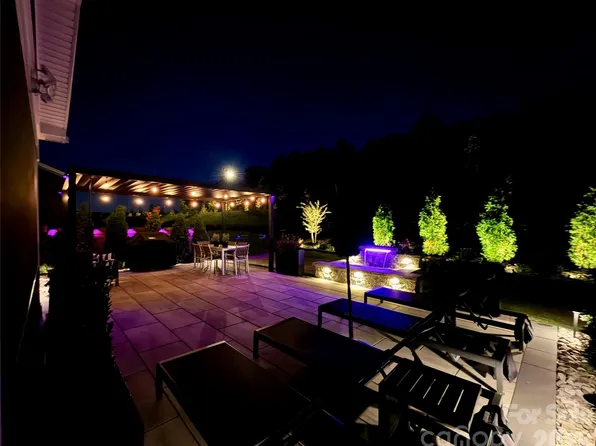 5212 Glenwalk Dr, Charlotte, NC 28269