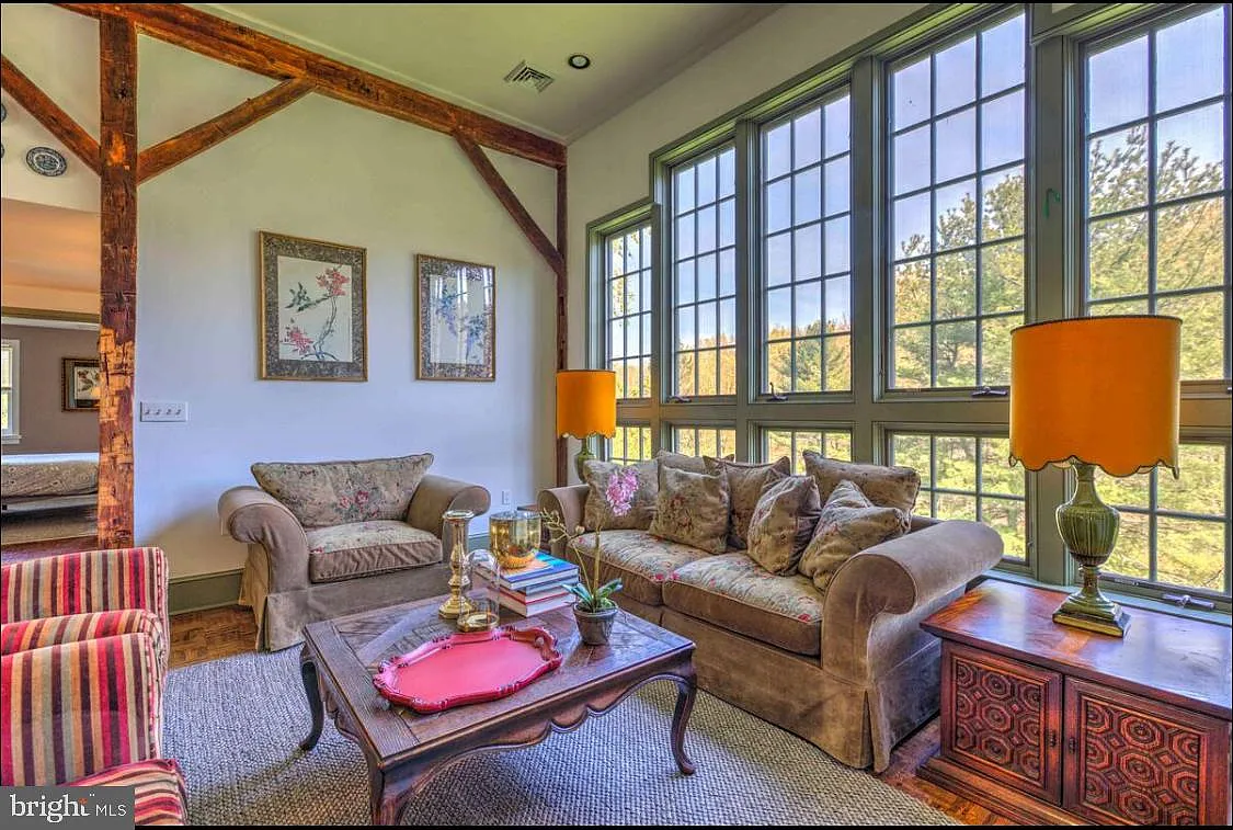 2 bed, 1400 sqft, $4,000 — Photo 2