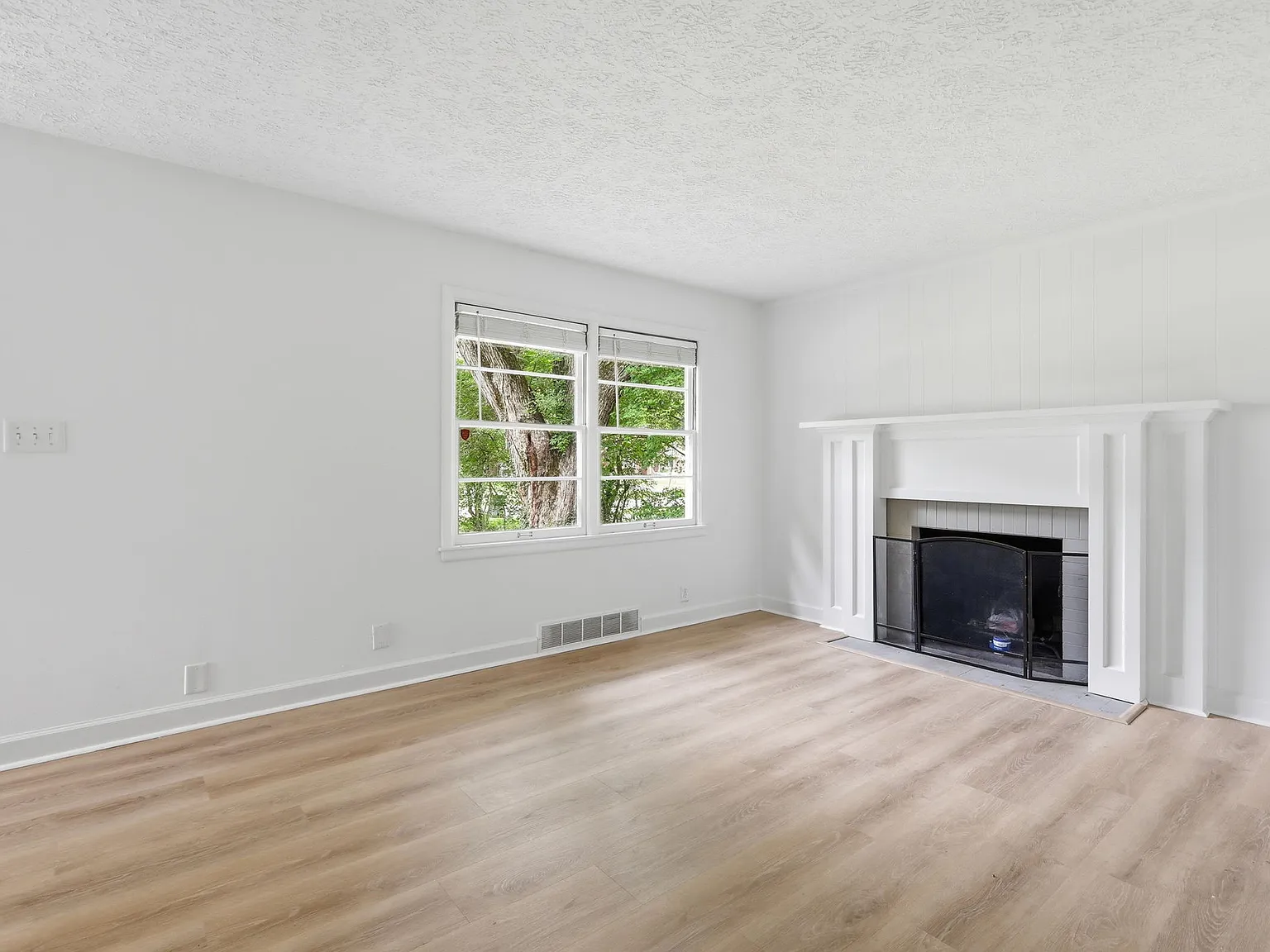 6317 N Tacoma Ave — Photo 3
