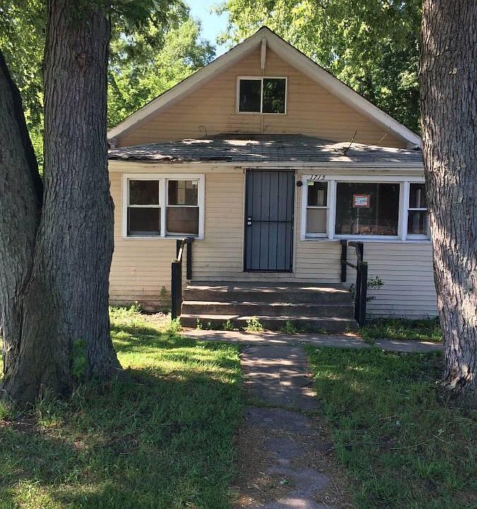 1st image of 1715 W Ridge Rd