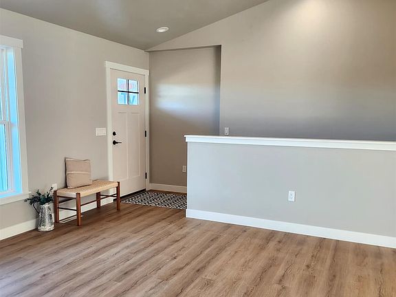 2nd image of 401 Tristan Dr