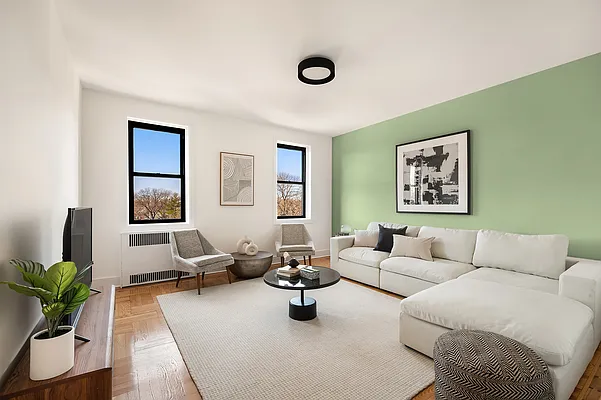 Sold by MNS | media 15