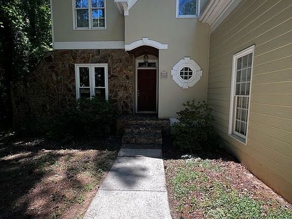 3rd image of 4309 Sprague Rd