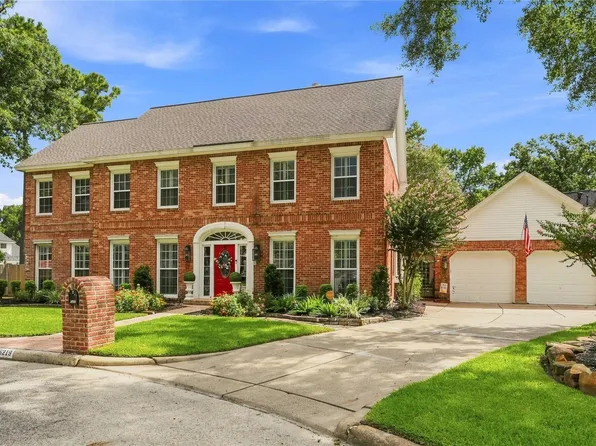 5219 Laurelwood Dr, Kingwood, TX 77345