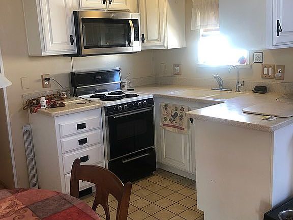 4th image of 7201 E 32nd St #198
