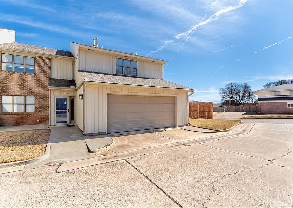 1st image of 1011 Mockingbird Ln