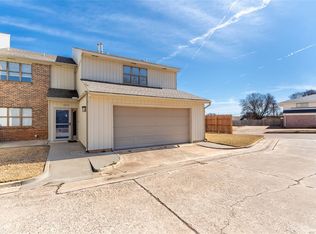 1011 Mockingbird Ln, Clinton, OK 73601