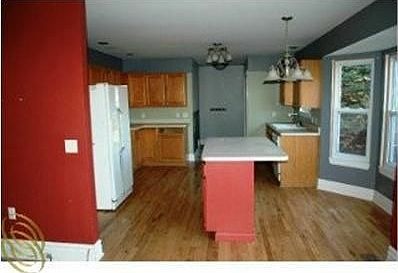 5th image of 2480 Lea Ln