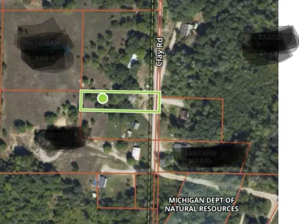 9426 Clay Rd, Traverse City, MI 49684