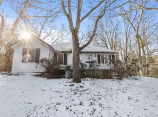 32 Hillside Rd, Stony Brook, NY 11790