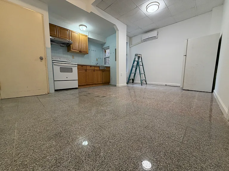 1412 W Diamond St #2A — Photo 3