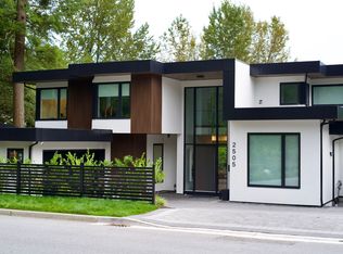 2505 Edgemont Blvd, North Vancouver, BC