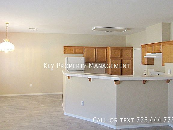 3rd image of 2050 Los Feliz St Unit 136