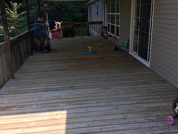 5th image of 113 Snow Berry Ln