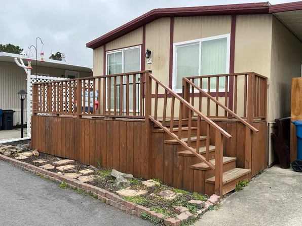 8 Lighthouse Rd #1, Half Moon Bay, CA 94019