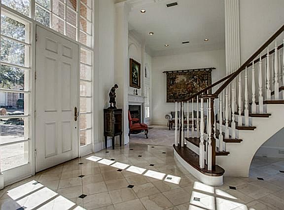 2nd image of 4503 Briar Oaks Cir