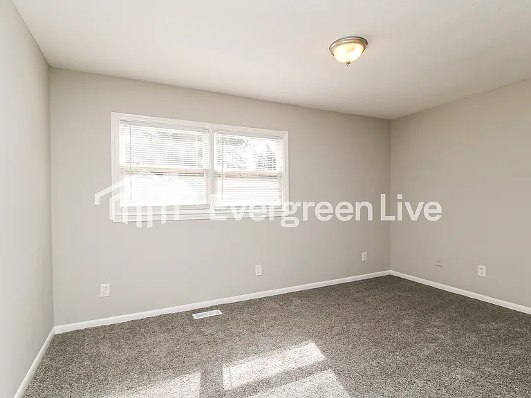 245 Hummingbird Way — Photo 12