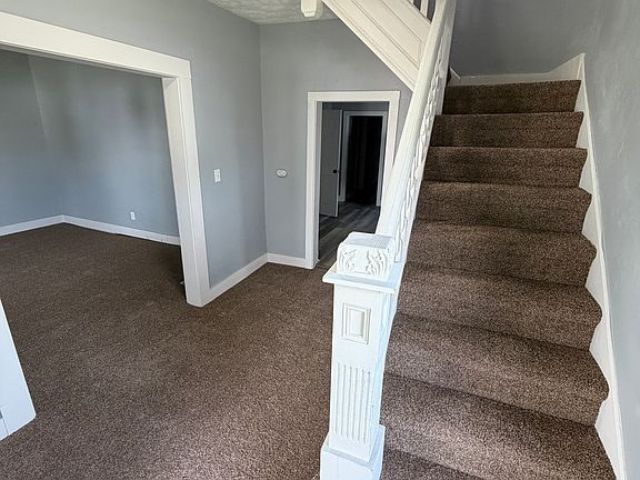 3rd image of 213 Maple Ave SE